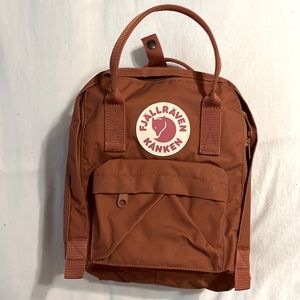 Mini Fjallraven Kanken backpack NEW Was never used. Still have protective sleeve
